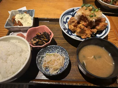 Like a Japanese Home | Authentic Donabe (Clay Pot) Rice Teishoku (Set Meals) in Hidden Shibuya 🍚